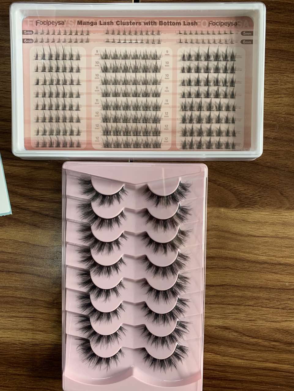 2 packs of lashes